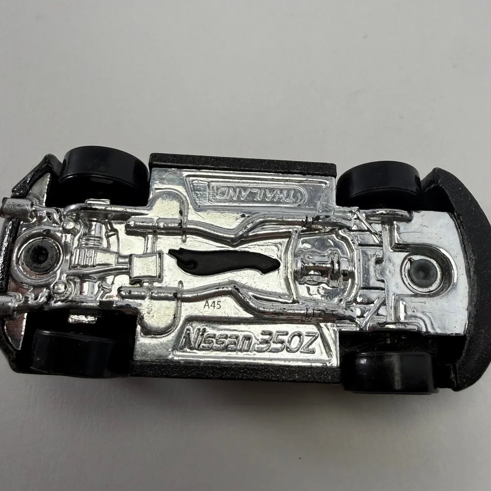 Hot Wheels Nissan 350Z Black Metallic Flame Heat Fleet 2008 Diecast Car 1/64